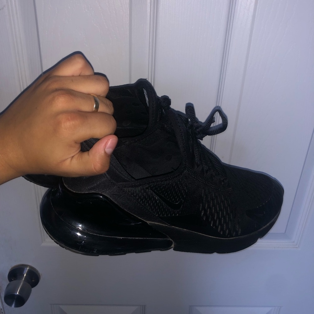 Nike 270’s